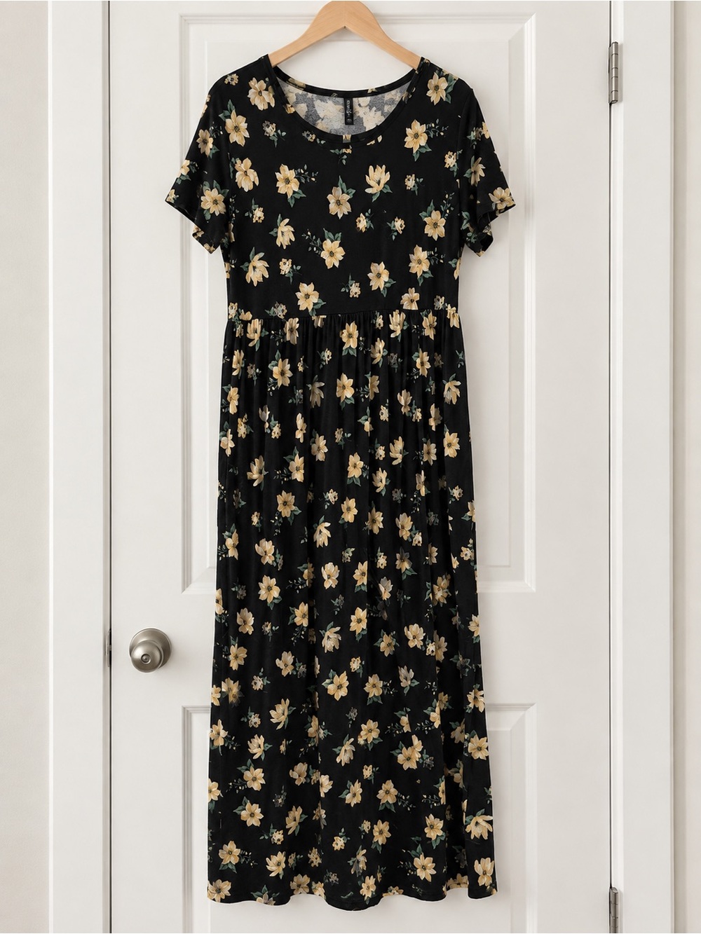 Black Floral Short-Sleeve Maxi Dress with Yellow Blooms